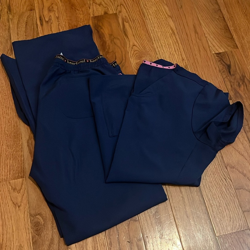 Navy Heart Soul Scrub set